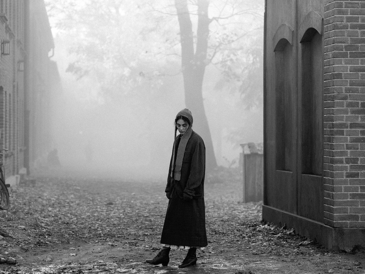 LA CHICA DE LA&nbsp;AGUJA